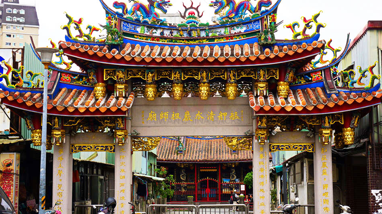 艋舺清水巌祖師廟（Bangka Qingshui Temple）【もうこうせいすいがん】